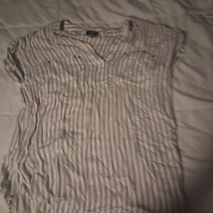 Jones New York Beige and White Blouse